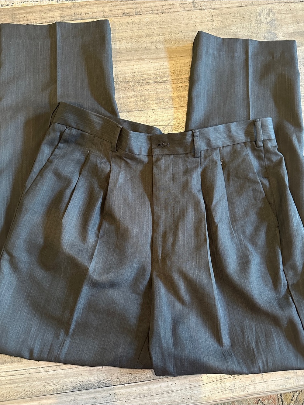 Geoffrey Beane Classic Pleated Dress Pants in Dark Gray 36x32